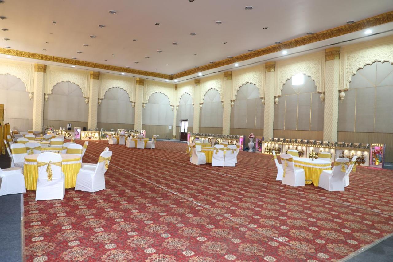 Gadiraju Palace Convention Centre & Hotel Visákhapatnam Kültér fotó